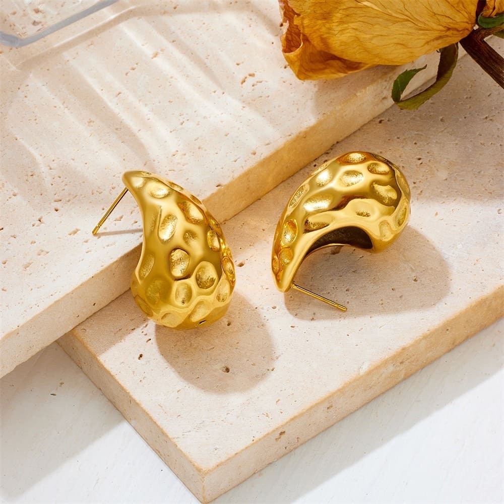 18K Gold Teardrop Earrings*Raindrop Earrings*Gold Textured Earrings - Picture 5 of 6